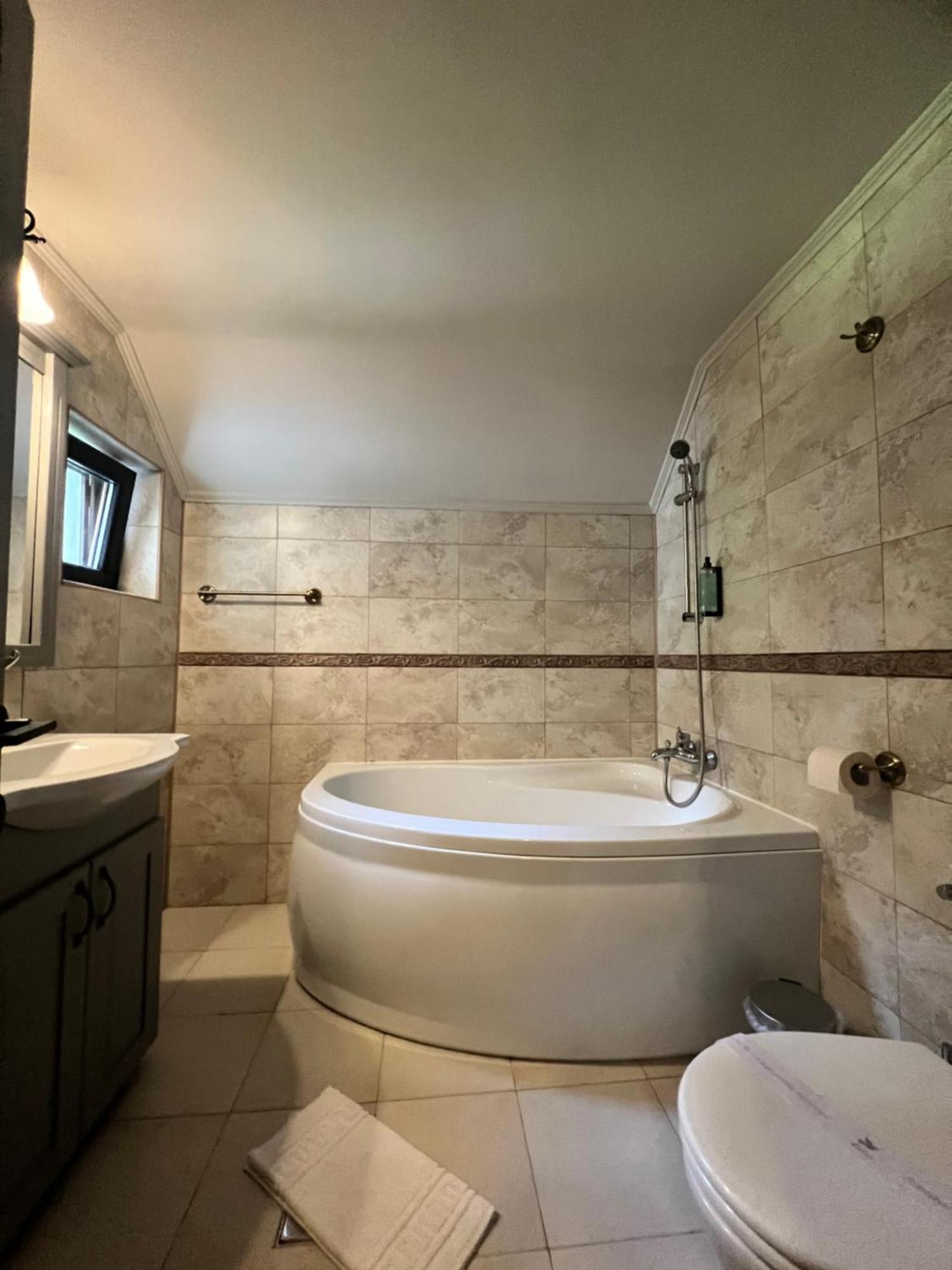 Garden Retreat (Adults Only) Hotel Bran  Ngoại thất bức ảnh
